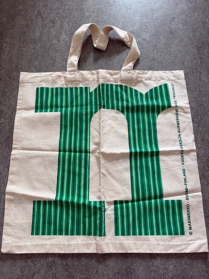 Marimekko logokassi vihreä  MARIMEKKO Piccolo Logokassi