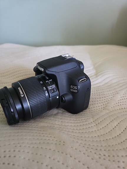 Canon 1200D