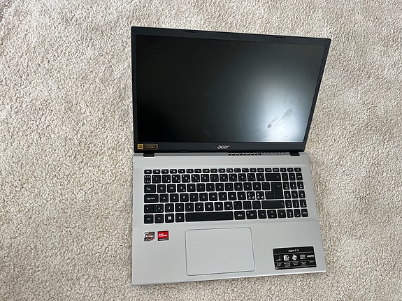 Acer Aspire 3 15 kannettava tietokone 15,6" hopea