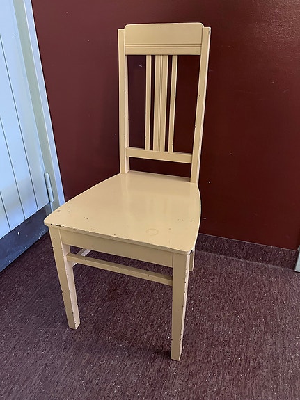 Vanhat puiset keittiöntuolit, 2 kpl (erilaiset mallit / vintage)