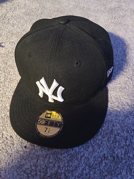 New era lippis