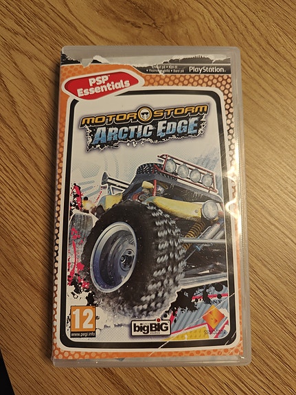 PSP MotorStorm: Arctic Edge (CIB)