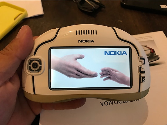 Nokia 7700 Valkoinen / Musta
