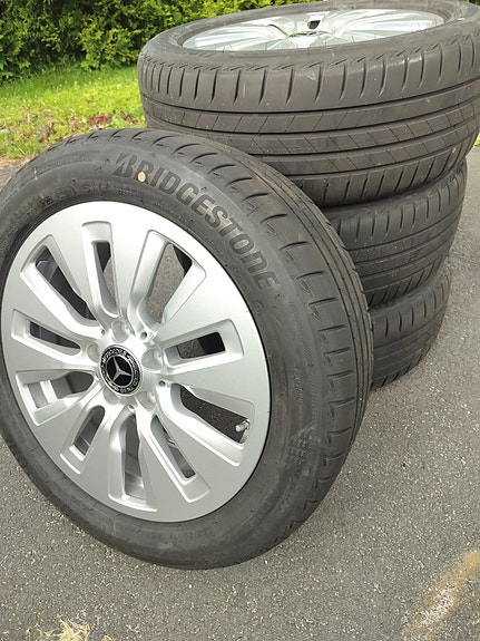 Mercedes 17" C sarja W206 Bridgestone kesärenkaat