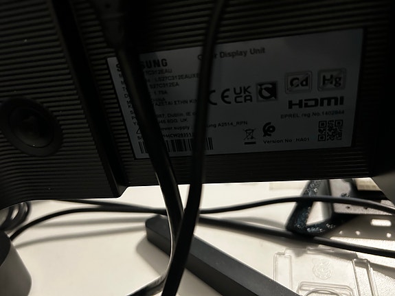 Samsung 27" näyttö *varattu*
