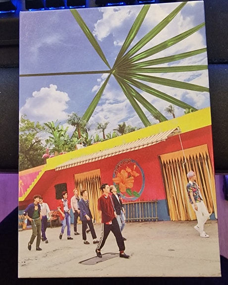 EXO Kokobop