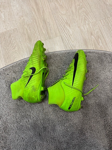 Nike Mercurial nappikset koko 38