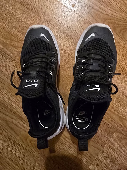 Nike woman shoes