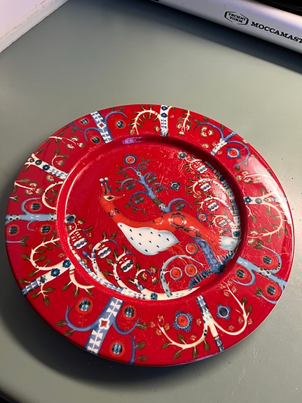 Iittala punainen Taika lautanen