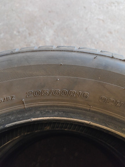 205/60 r16