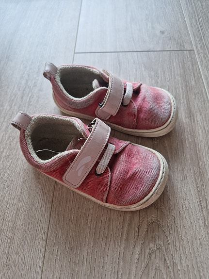 Tikki barefoot tennarit 23