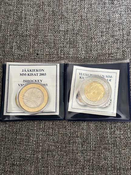 Suomi 5 € juhlarahat jääkiekon MM 2003 ja yleisurheilun MM 2005