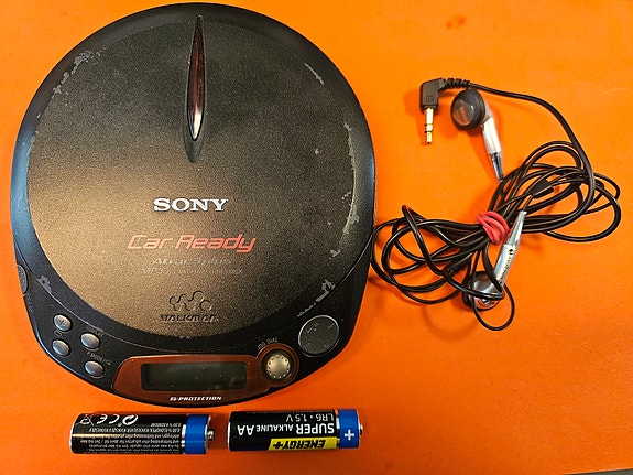 Huollettu Sony Walkman D-NE518 CK Atrac3Plus CD-soitin
