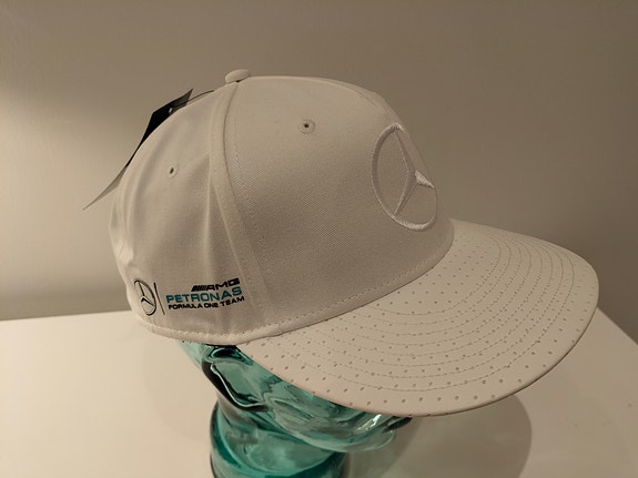 Mercedes-Benz AMG Petronas original lippis, B66953367, uusi ja käyttämätön