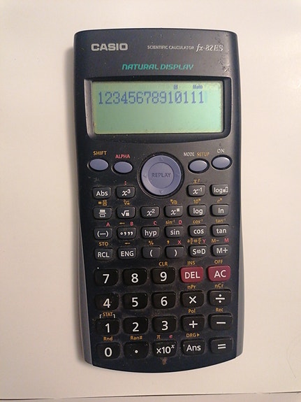 Casio fx-82ES funktiolaskin