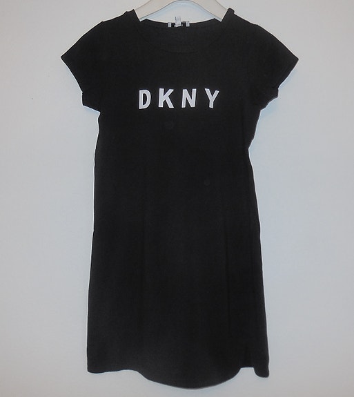 DKNY musta T-paitamekko 140 cm (10)