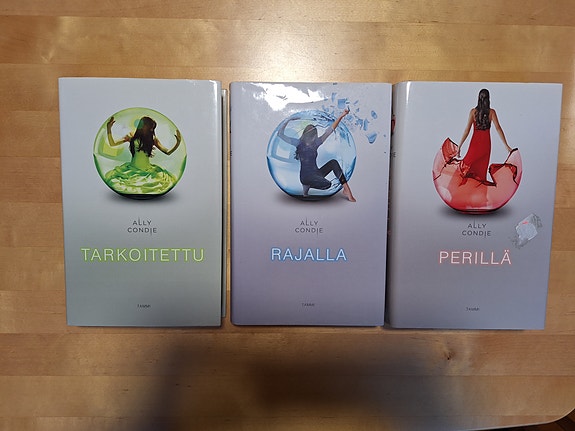 Tarkoitettu -trilogia. Ally Condie