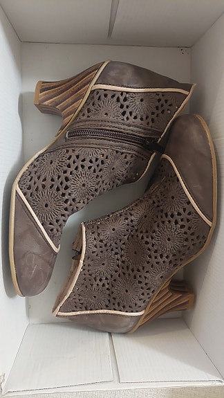 Product image 1 of 5