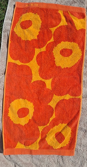 Marimekko Unikko käsipyyhe oranssi keltainen