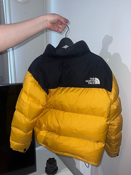 The north face keltainen takki