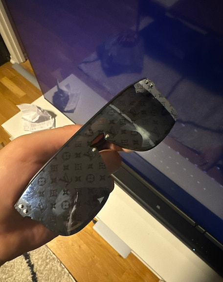 Louis Vuitton aurinkolasit