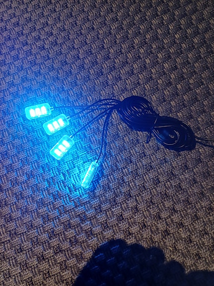 Auton tunnelmavalaistus usb