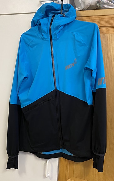 Tuulitakki Inow, koko 36