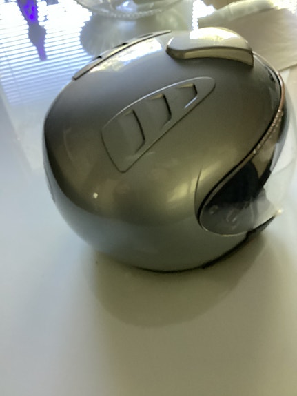 Schuberth moottoripyöräkypärä hopea koko s, uusi kypärä
