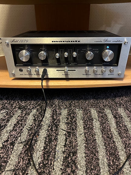 Marantz 1070