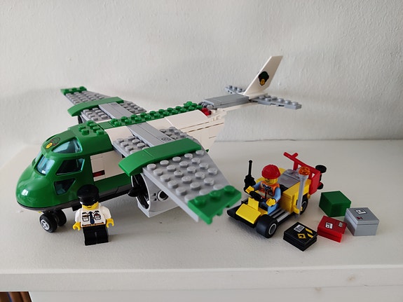 Lego 60101 Lentokentän rahtikone