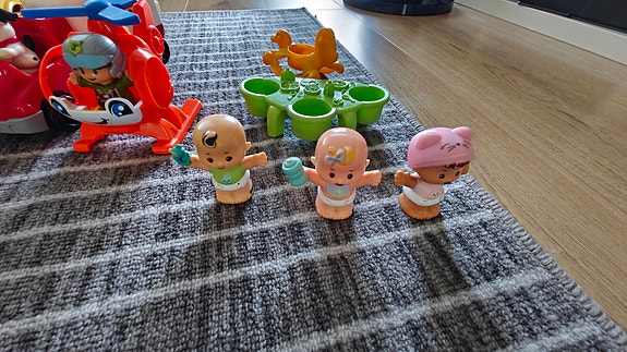 Fisher-price Little people setti.