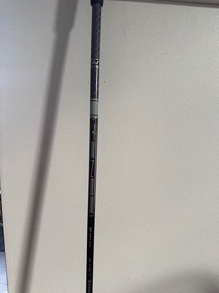 Mitsubishi Chemical Tensei AV White 85 X-stiff Draiverin varsi Callaway adapteri