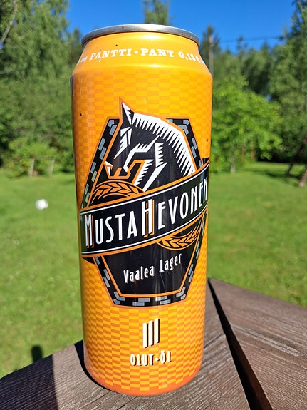 Musta hevonen- oluttölkki