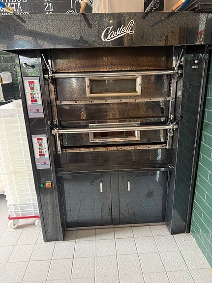Castelliforni huippu pizzauuni.
