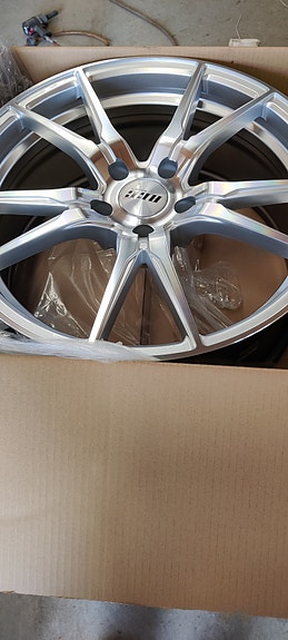 Uudet vanteet 5x120 et20 8.5x19