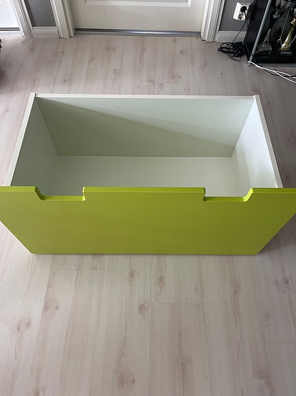 IKEA vihreä leikkilaatikko / säilytyslaatikko