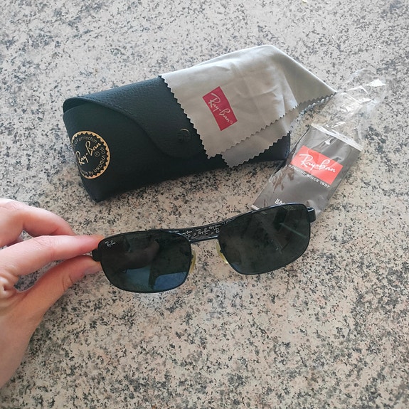Aidot Ray Ban aurinkolasit