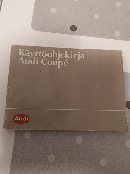 Audi coupe käyttöohjekirja.
