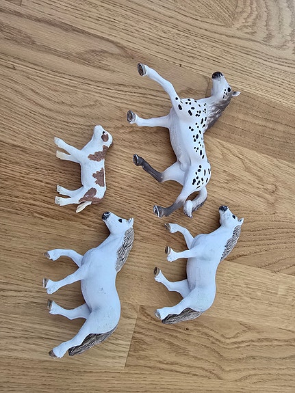 Schleich hevonen poni vasikka
