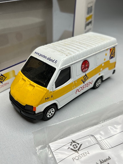 Corgi Ford Transit Van Åland Posten pienoismalli 1:43