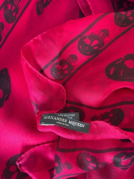 Alexander McQueen silkkihuivi
