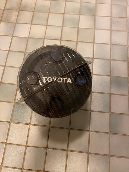 Uudet Toyota pölykapselit 20€ / sarja