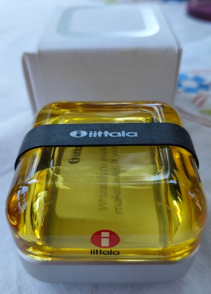 Iittala VITRIINI keltainen ja alumiini