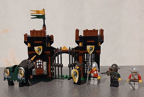 LEGO Kingdoms 7187 Linnan portti ja ritarit