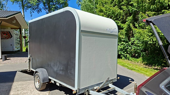 EUROWAGON jarrullinen peräkärry harmaa