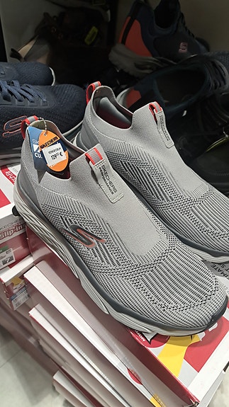 Skechers slip-on lenkkarit koko 45 harmaa