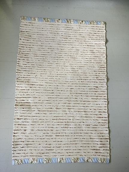 Puuvillainrn räsymatto,Beige -ruskea raidallinen matto.
