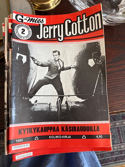 Jerry Cotton lehtiä v 1970- 1980