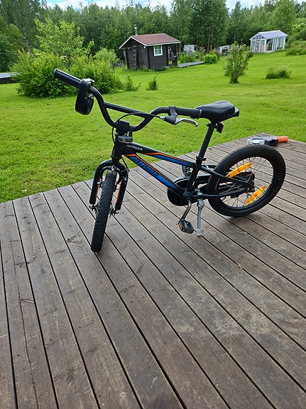 Lasten pyörä 16"
