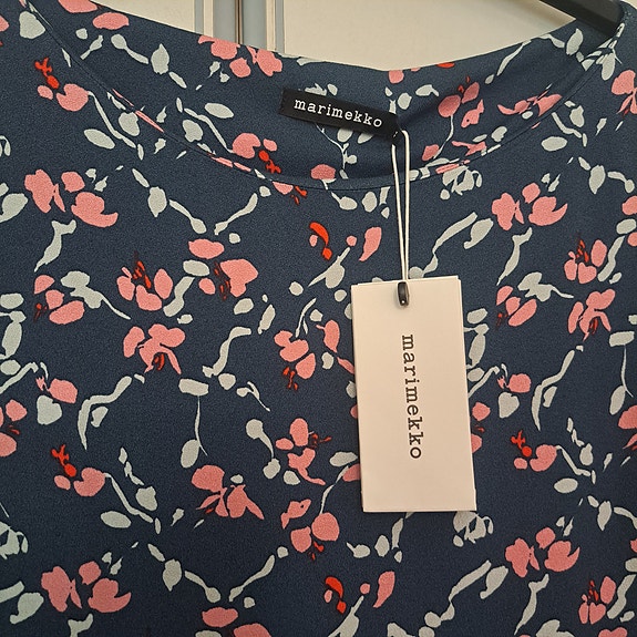 Marimekko ruusuruutu mekko 44 uusi